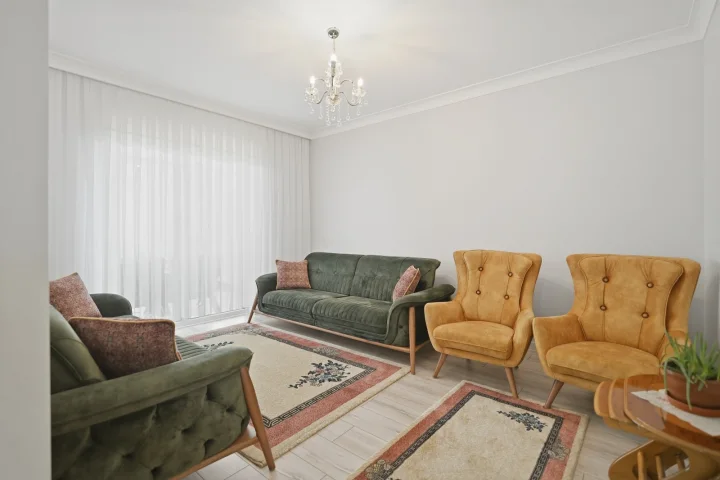 Keçiören Satılık 4+1 180 m² Ultra Lüks Yapılı Ebeveyn Banyolu Cam Balkonlu Özel Tasarım Daire