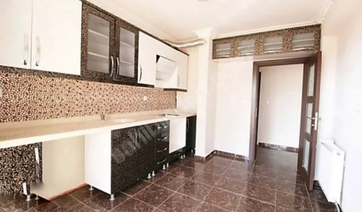 İncirli Satılık 5+1  Manzaralı Asansörlü  Teras Balkonlu Ebeveyn Banyolu Full Yapılı Daire
