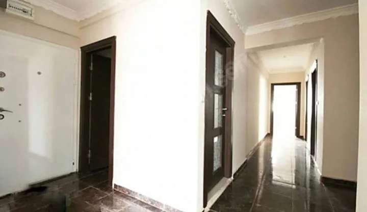 İncirli Satılık 5+1  Manzaralı Asansörlü  Teras Balkonlu Ebeveyn Banyolu Full Yapılı Daire