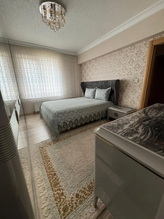 Osmangazi Satılık 4+1 Ara Kat Ebeveyn Banyolu  Cam Balkonlu Full Yapılı Daire