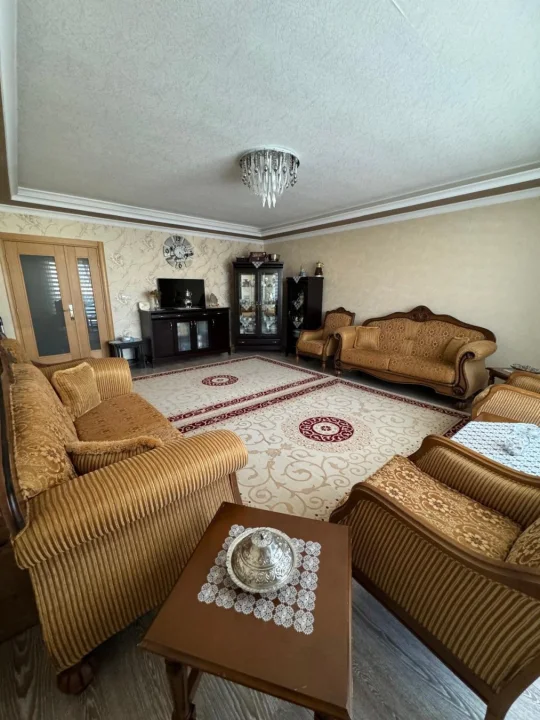 Osmangazi Satılık 4+1 Ara Kat Ebeveyn Banyolu  Cam Balkonlu Full Yapılı Daire