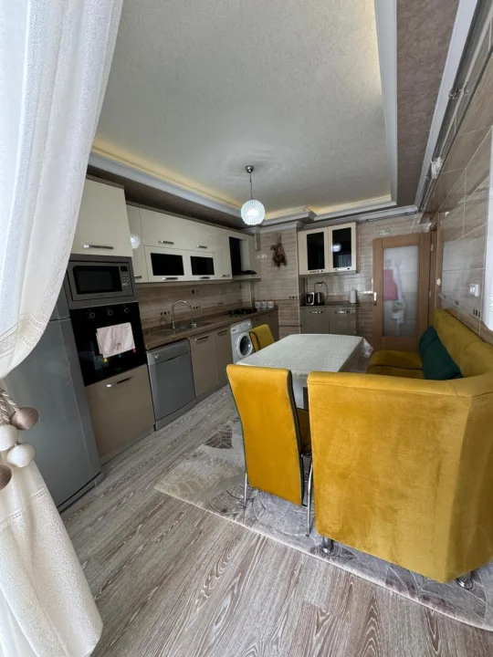 Osmangazi Satılık 4+1 Ara Kat Ebeveyn Banyolu  Cam Balkonlu Full Yapılı Daire