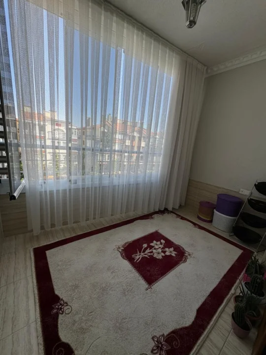 Osmangazi Satılık 4+1 Ara Kat Ebeveyn Banyolu  Cam Balkonlu Full Yapılı Daire