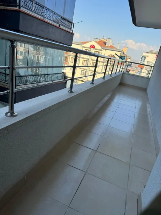 Osmangazi Satılık 4+1 Ara Kat Ebeveyn Banyolu  Cam Balkonlu Full Yapılı Daire