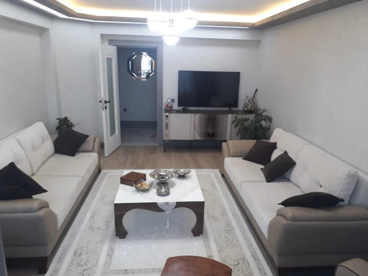 Atapark Satılık 3+1 1. Kat Geniş Metrajlı Cam Balkonlu Manzaralı Daire