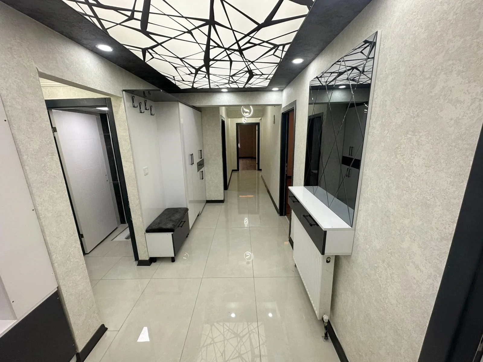 Keçiören Satılık 3+1 180 m² Çift Teras Balkonlu Ebeveyn Banyolu Lüks Full Yapılı Daire