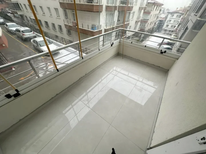 Keçiören Satılık 3+1 180 m² Çift Teras Balkonlu Ebeveyn Banyolu Lüks Full Yapılı Daire