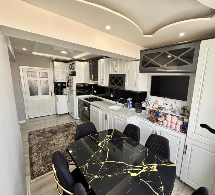 Kuşcağız Satılık 3+1 Yüksek Kat Ankara Manzaralı Şömineli Ultra Lüks Full Yapılı Daire