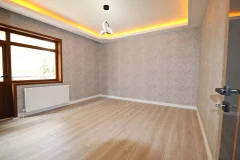 Aşağı Eğlence Satılık 3+1 Ultra Lüks Yapılı Ebeveyn Banyolu Giyinme Odalı Cepheleri Açık Daire