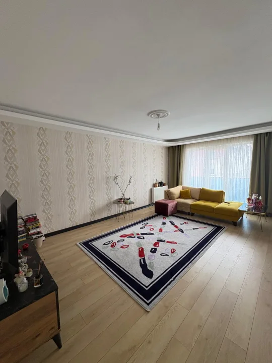 Şehit Kubilay Satılık 3+1 1. Kat Güncel Kiracılı Full Yapılı Fırsat Daire