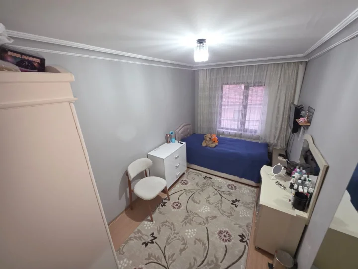 Dilek Camii Paralelinde Satılık 4+1  Asansörlü Dubleks Kapalı Teras Balkonlu Daire