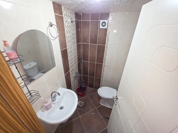 Dilek Camii Paralelinde Satılık 4+1  Asansörlü Dubleks Kapalı Teras Balkonlu Daire