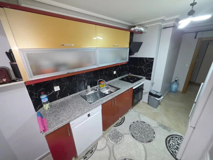 Dilek Camii Paralelinde Satılık 4+1  Asansörlü Dubleks Kapalı Teras Balkonlu Daire