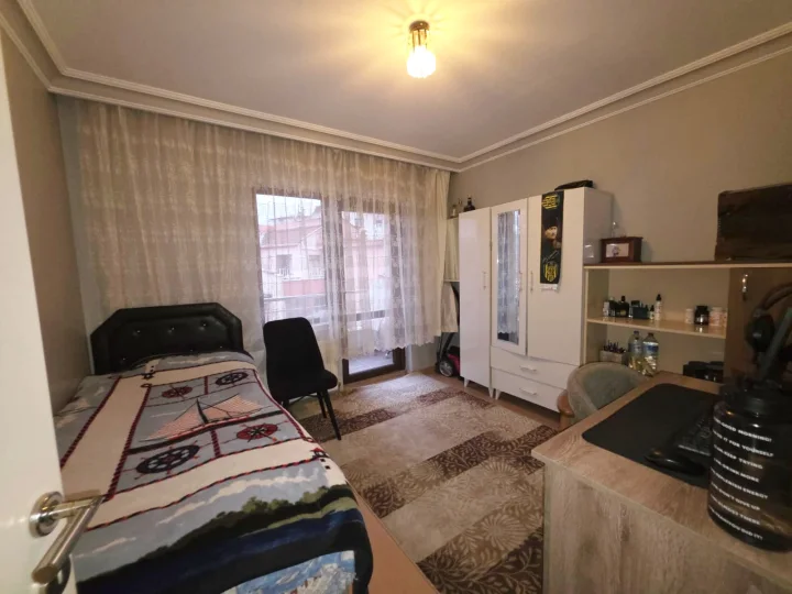 Dilek Camii Paralelinde Satılık 4+1  Asansörlü Dubleks Kapalı Teras Balkonlu Daire