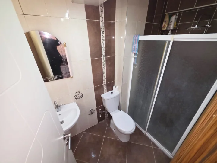 Dilek Camii Paralelinde Satılık 4+1  Asansörlü Dubleks Kapalı Teras Balkonlu Daire