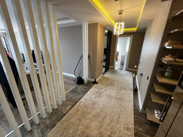 Başkent Caddesi Paraleli Satılık 4+1 Ultra Lüks Daire | Yüksek Kat, Teras Balkonlu, Site İçinde