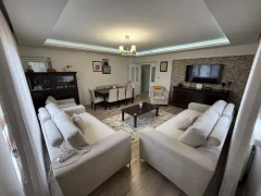 Batıkent’te Site İçerisinde Satılık 4+1 Lüks Daire | Ebeveyn Banyolu Giyinme Odalı Cam Balkonlu