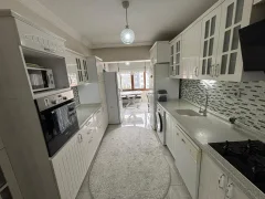 Batıkent’te Site İçerisinde Satılık 4+1 Lüks Daire | Ebeveyn Banyolu Giyinme Odalı Cam Balkonlu