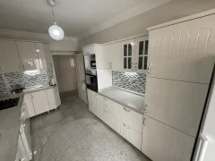 Batıkent’te Site İçerisinde Satılık 4+1 Lüks Daire | Ebeveyn Banyolu Giyinme Odalı Cam Balkonlu