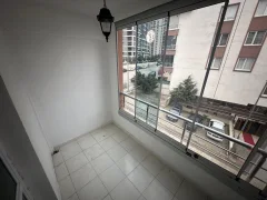Sancaktepe’de Ara Kat Masrafsız 3+1 Satılık Daire | Cam Balkonlu Geniş Aile Dairesi