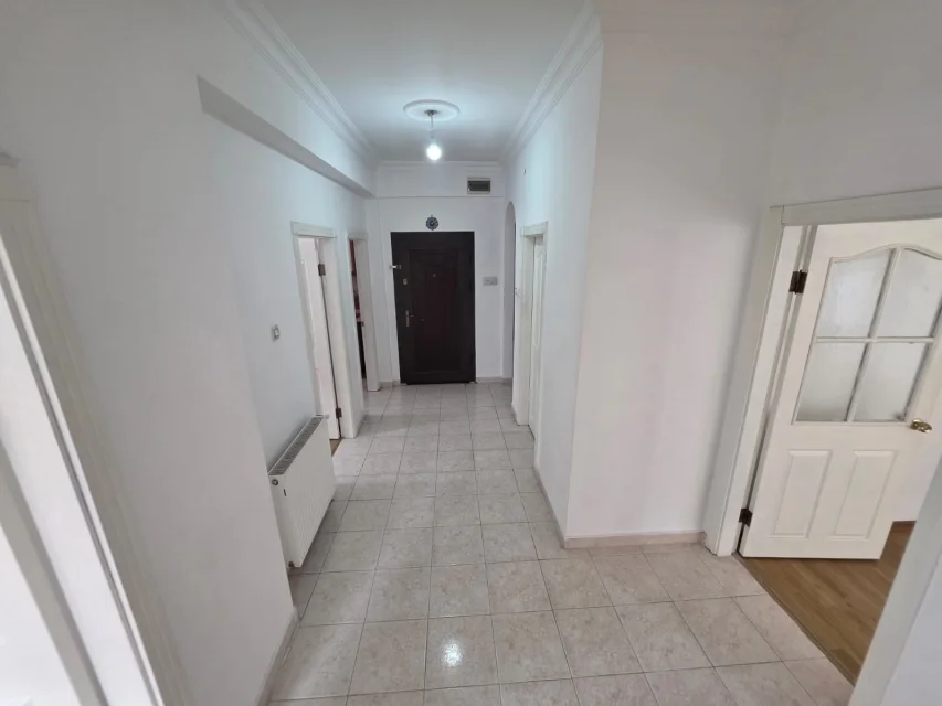 Esertepe’de 3+1 Kiralık Giriş Kat Daire | Merkezi Konumda Uygun Fırsat