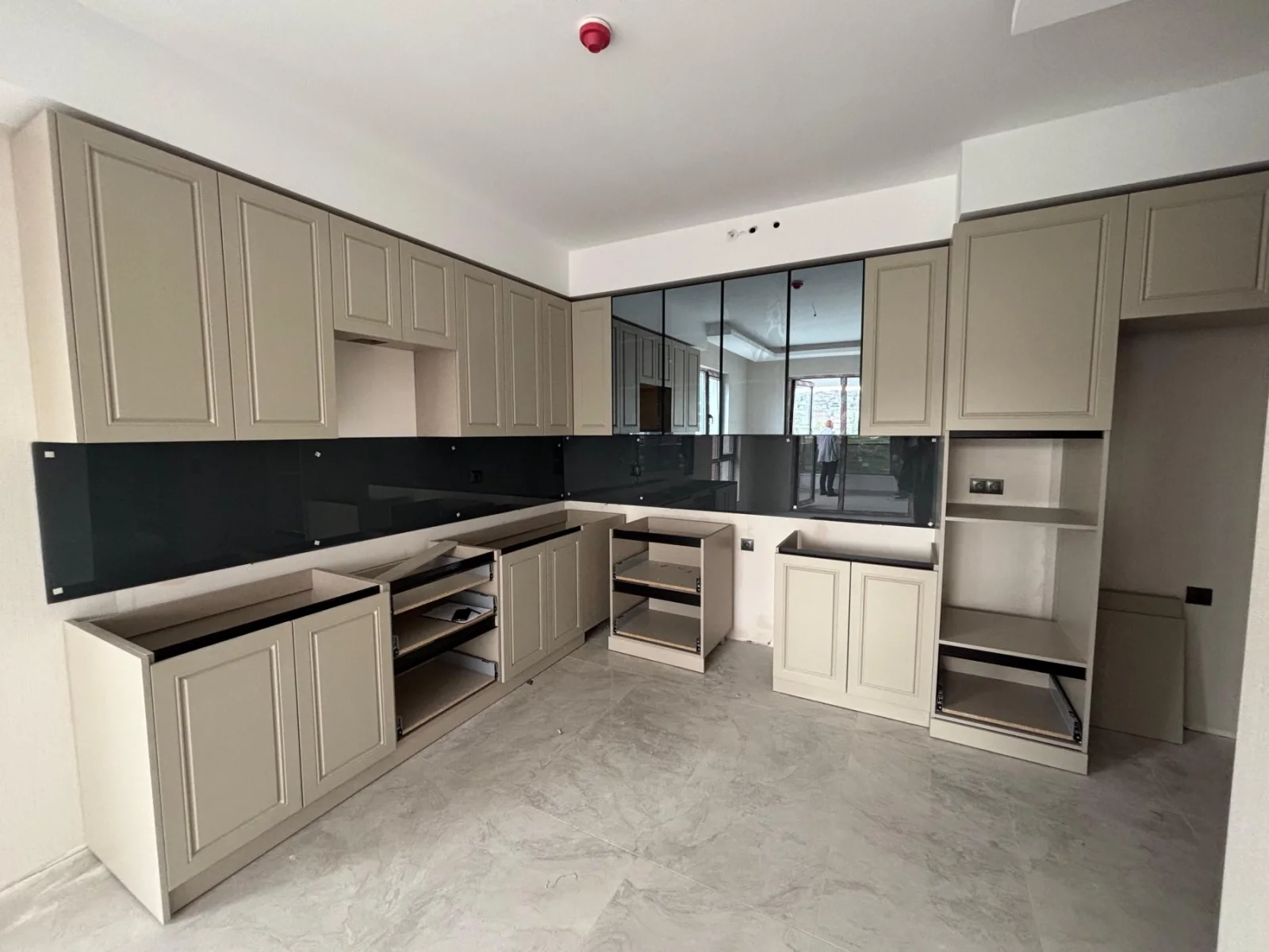 Ovacık’ta 4+1 Satılık Daire | Yüksek Katta Ultra Lüks Yapılı Prestijli Yaşam