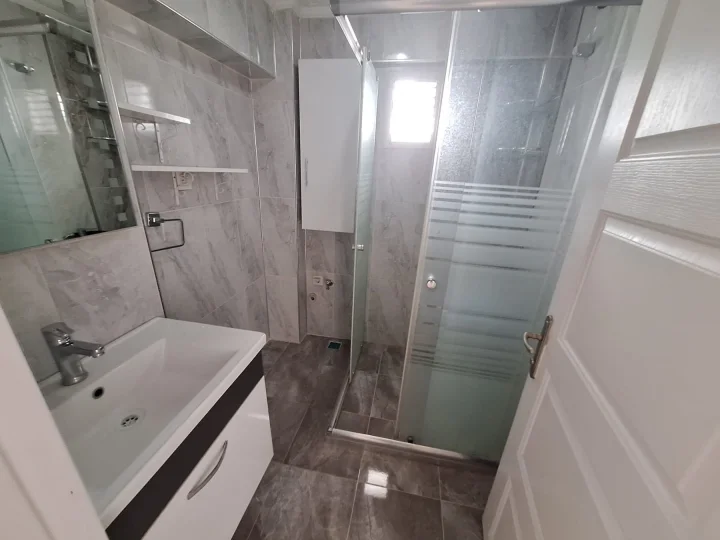 Barışyolu Caddesi Yakını 3+1 Satılık Daire | Katta Full Yapılı Fırsat