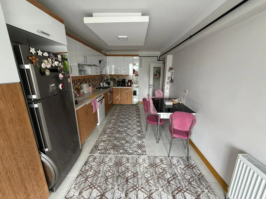 Esertepe’de 4+1 Satılık Daire | 1. Kat Geniş Kullanım Alanlı Fırsat