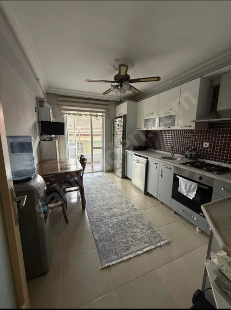 Porsuk Caddesi Üzeri 4+1 Satılık Daire | Geniş Yapılı ve Ferah Yaşam Alanı