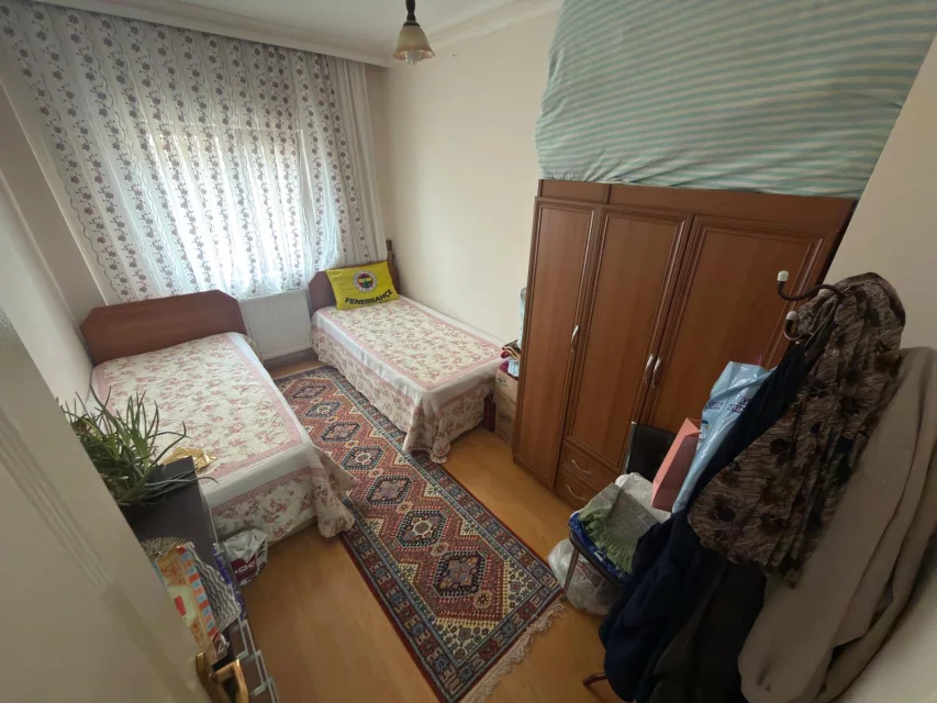 Yayla Mahallesi Cadde Üzeri Ara Kat Satılık Daire | Masrafsız ve Merkezi Konumda