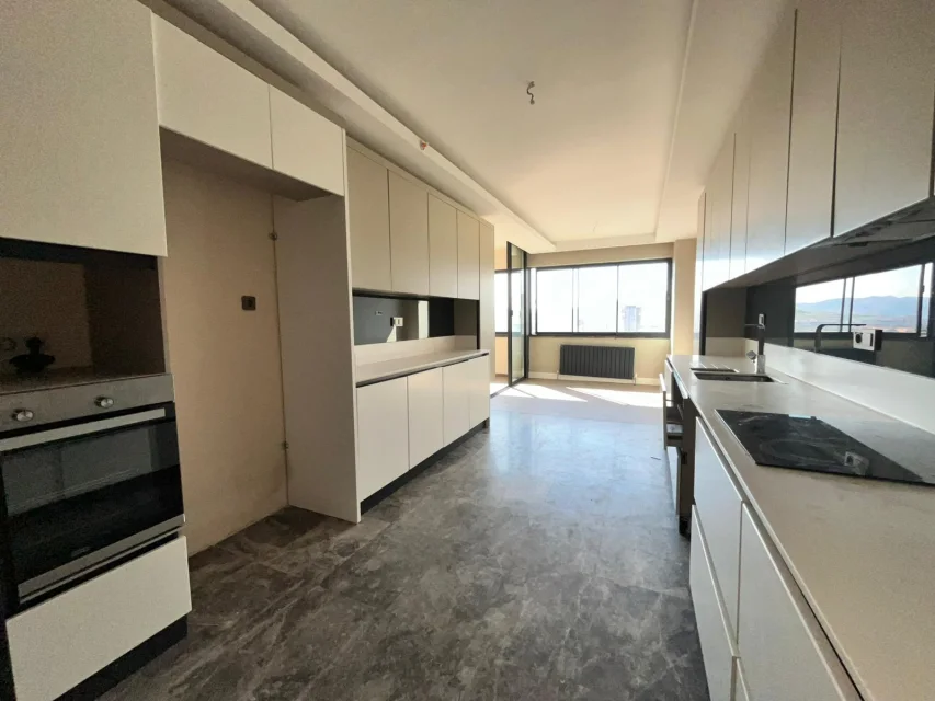Ovacık’ta Site İçi 3+1 Satılık Daire | Yüksek Kat Manzaralı Yaşam