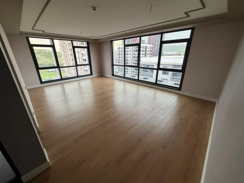 Ovacık’ta Site İçi 4+1 Satılık Daire | Geniş ve Konforlu Aile Yaşamı