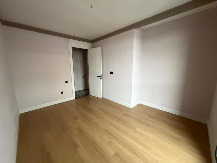 Ovacık’ta Site İçi 4+1 Satılık Daire | Geniş ve Konforlu Aile Yaşamı