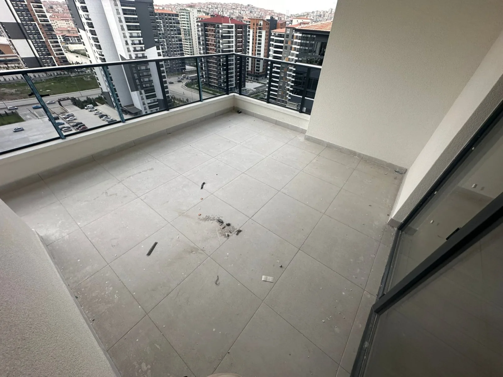Ovacık’ta Site İçi 4+1 Satılık Daire | Yüksek Katta Full Yapılı Lüks Yaşam