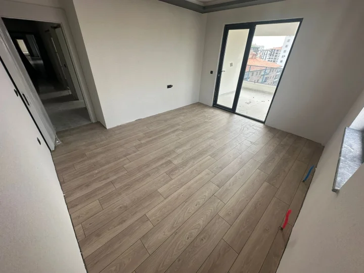 Ovacık’ta Site İçi 4+1 Satılık Daire | Yüksek Katta Full Yapılı Lüks Yaşam