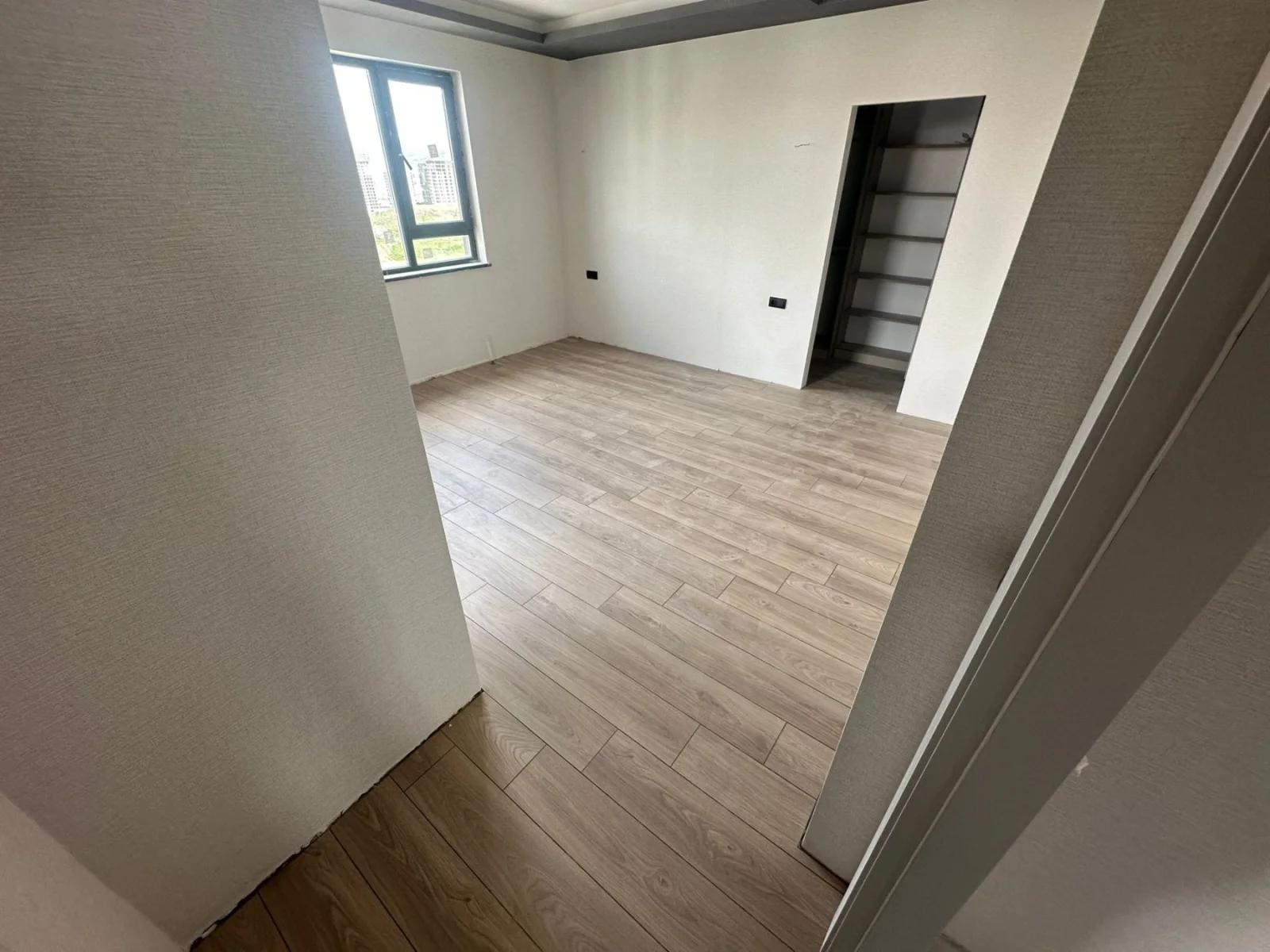Ovacık’ta Site İçi 4+1 Satılık Daire | Yüksek Katta Full Yapılı Lüks Yaşam