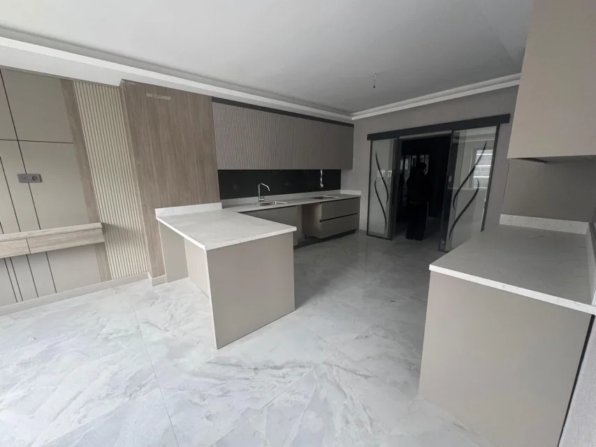 Ovacık’ta Site İçi 4+1 Satılık Daire | Yüksek Katta Ultra Konforlu Yaşam