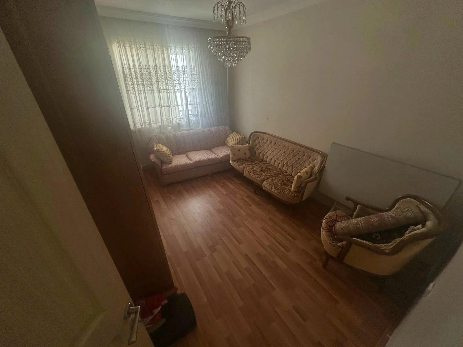 Sanatoryum Caddesi Yakını 3+1 Satılık Daire | 3. Kat Uygun Fiyatlı Fırsat